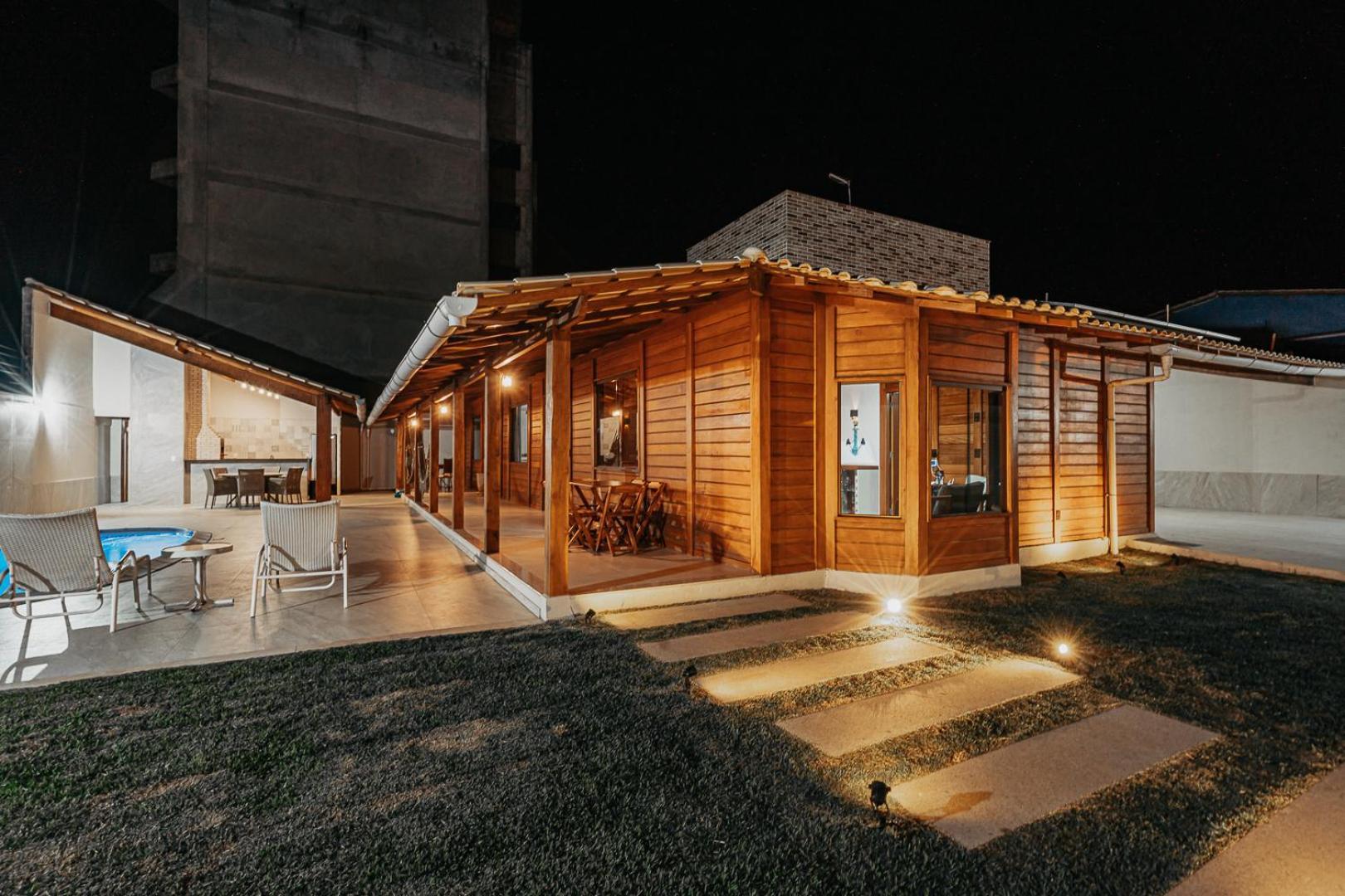 Casadecastelhanos, Quadra Do Mar De Castelhanos, 4 Suites Com Ar, Churrasqueira, Piscina, Hidromassagem, Cozinha Integrada Gourmet Ideal Para Familia E Amigos Anchieta  Luaran gambar