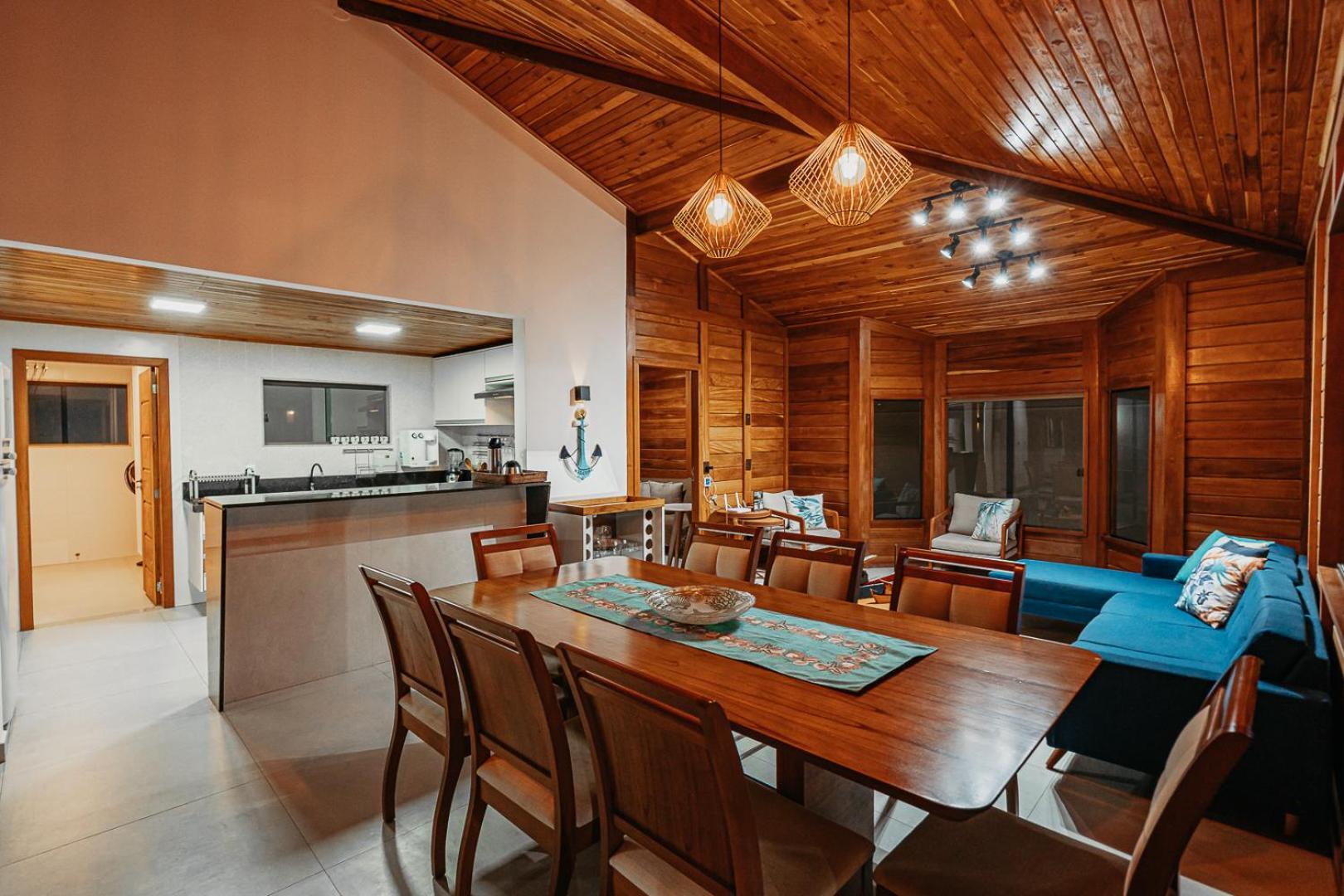 Casadecastelhanos, Quadra Do Mar De Castelhanos, 4 Suites Com Ar, Churrasqueira, Piscina, Hidromassagem, Cozinha Integrada Gourmet Ideal Para Familia E Amigos Anchieta  Luaran gambar