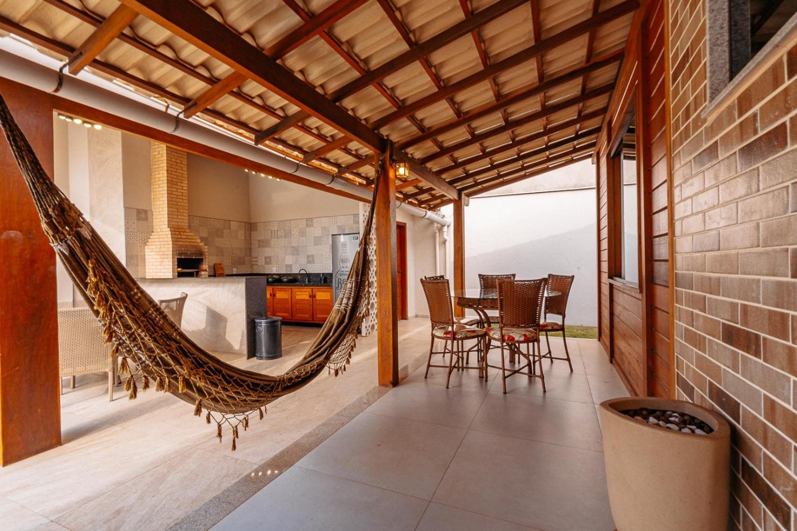 Casadecastelhanos, Quadra Do Mar De Castelhanos, 4 Suites Com Ar, Churrasqueira, Piscina, Hidromassagem, Cozinha Integrada Gourmet Ideal Para Familia E Amigos Anchieta  Luaran gambar