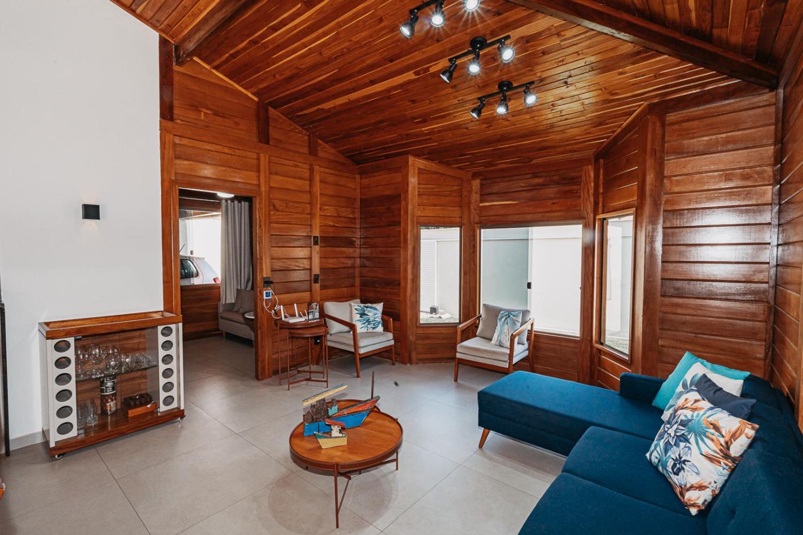 Casadecastelhanos, Quadra Do Mar De Castelhanos, 4 Suites Com Ar, Churrasqueira, Piscina, Hidromassagem, Cozinha Integrada Gourmet Ideal Para Familia E Amigos Anchieta  Luaran gambar